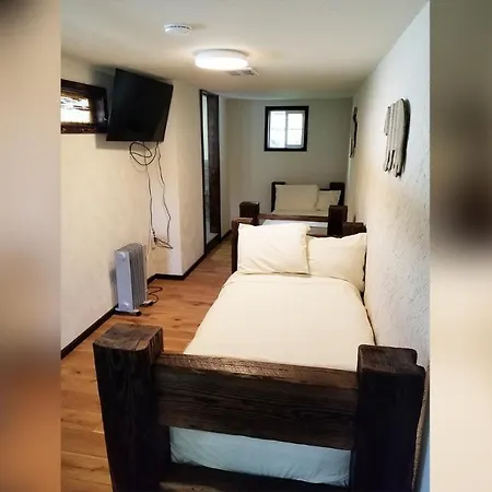 Paradise Village Ashford Extérieur photo