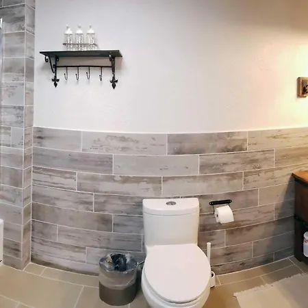 Paradise Village Ashford Extérieur photo