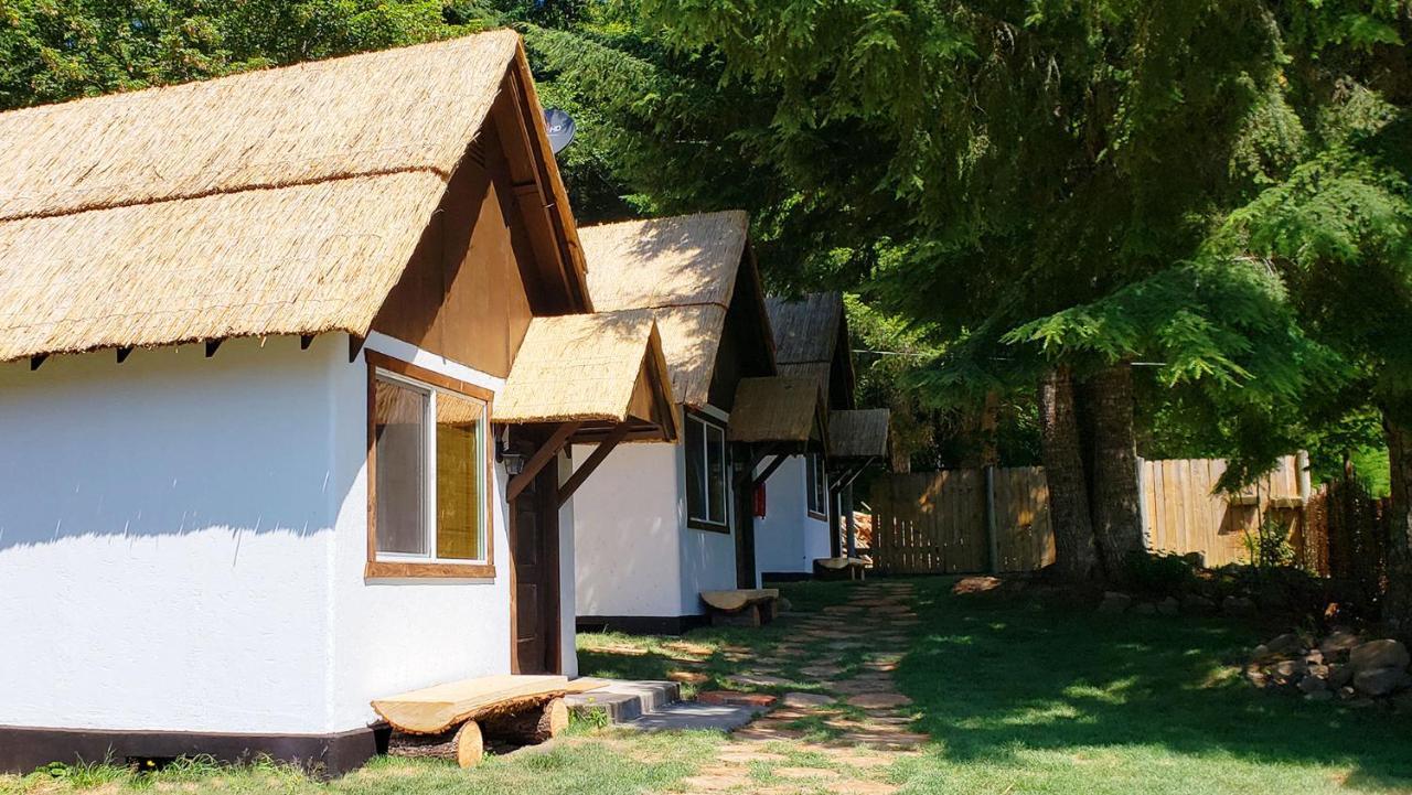 Paradise Village 2* Ashford
